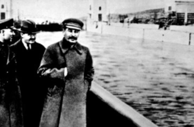 Voroshilov, Molotov, Stalin, WITHOUT Nikolai Yezhov : From Wikipedia Voroshilov, Molotov, Stalin, WITHOUT Nikolai Yezhov : From Wikipedia